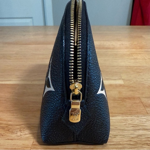 Louis Vuitton Cosmetic Pouch PM Grand Palais in Black/Cream - Picture 11 of 11